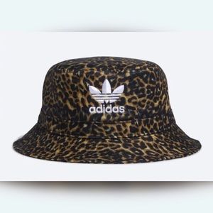Adidas Cheetah Bucket hat